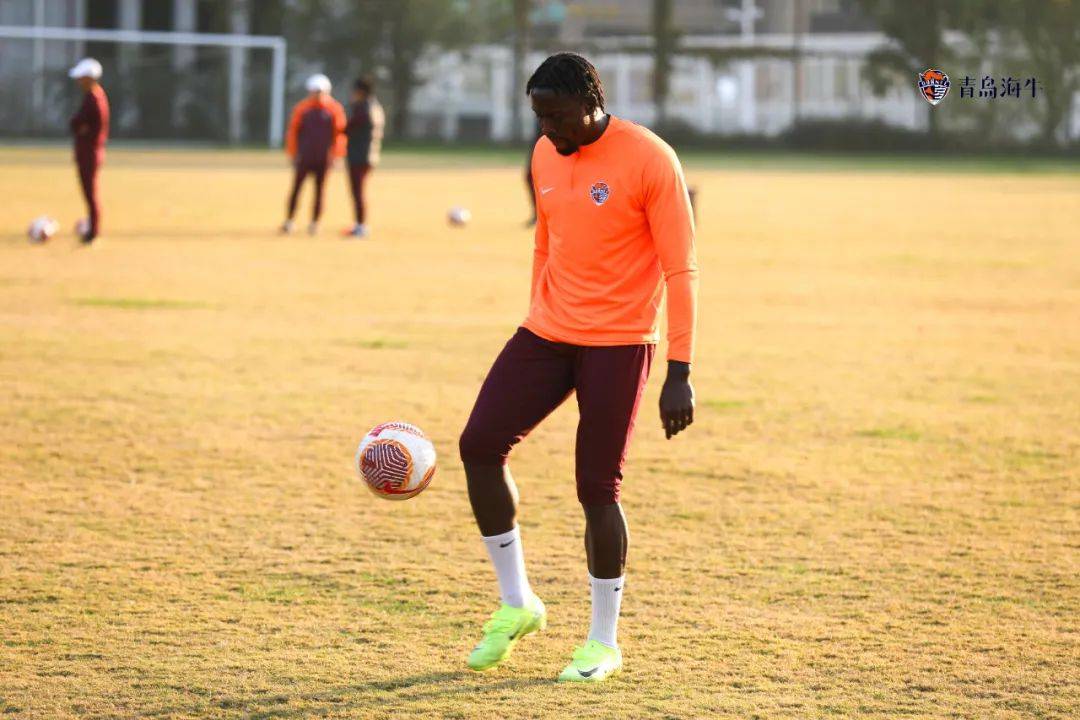 开云APP-斯图加特球队全队备战本周末大战