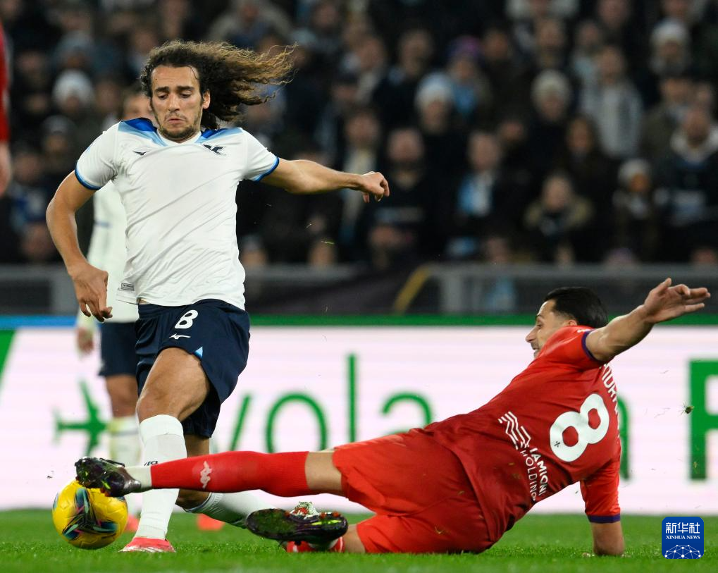 拉齐奥主场不敌佛罗伦萨,呼啸的风暴来袭 拉齐奥主场不敌佛罗伦萨,呼啸的风暴来袭