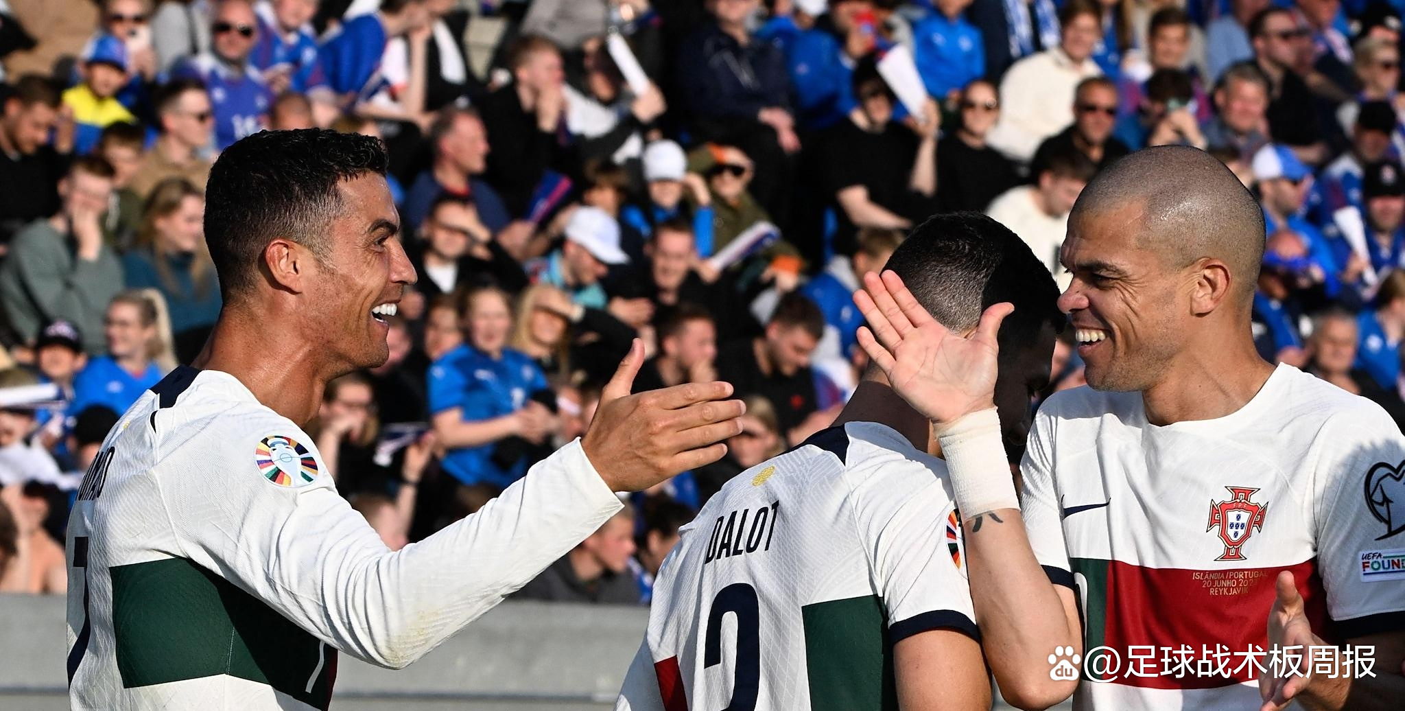 英格兰客场大胜摩尔多瓦,领跑小组 英格兰客场大胜摩尔多瓦,领跑小组