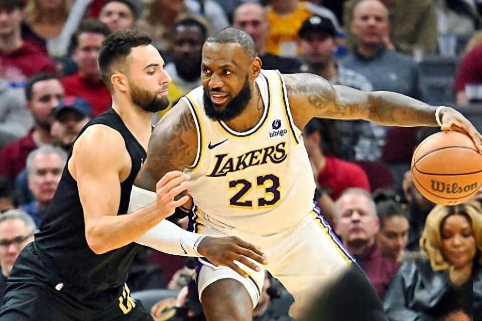 KT绝杀HKA,Viper极限生还后反打宿敌对决四强赛,点燃全场激情 KT绝杀HKA,Viper极限生还后反打宿敌对决四强赛,点燃全场激情