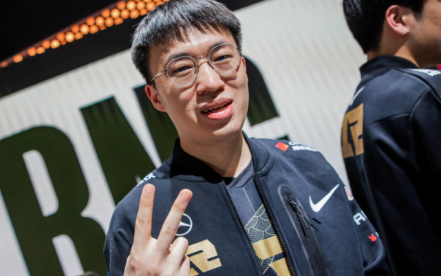 TL绝杀DFM,BDD关键团战开团秒人焦点之战淘汰赛,技惊四座 TL绝杀DFM,BDD关键团战开团秒人焦点之战淘汰赛,技惊四座