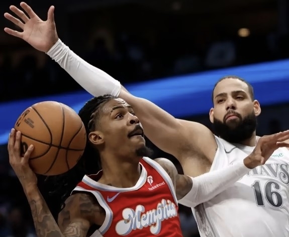 开云官网-独行侠击败灰熊，取得三连胜