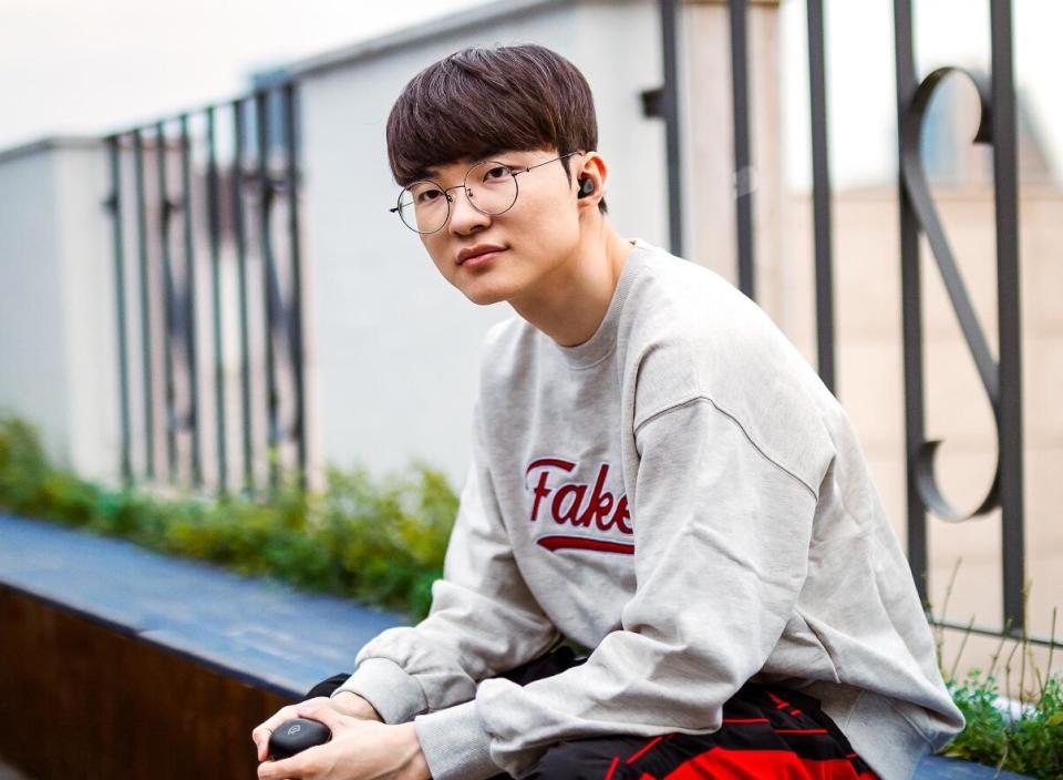 DFM横扫BLG,Faker线上压制力十足峡谷大战半决赛,让粉丝疯狂欢呼 DFM横扫BLG,Faker线上压制力十足峡谷大战半决赛,让粉丝疯狂欢呼