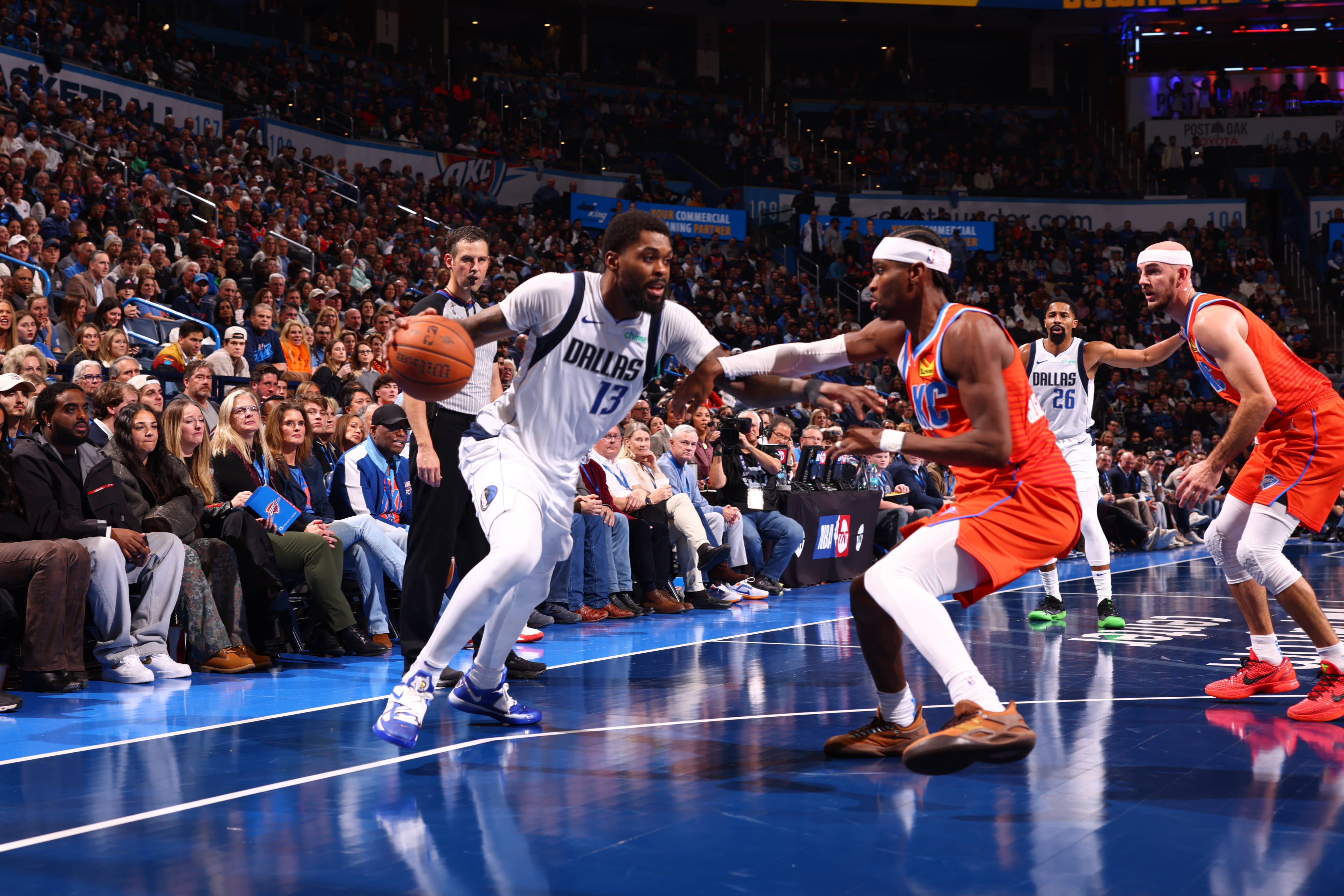 开云体育APP下载-篮网客场战胜独行侠，取得两连胜