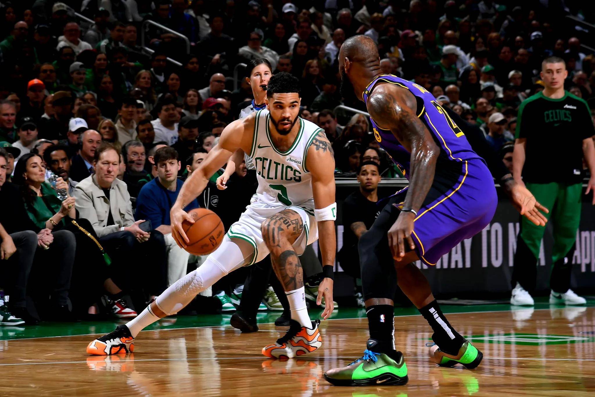 关于凯尔特人力克湖人,塔图姆表现抢眼的信息 关于凯尔特人力克湖人,塔图姆表现抢眼的信息