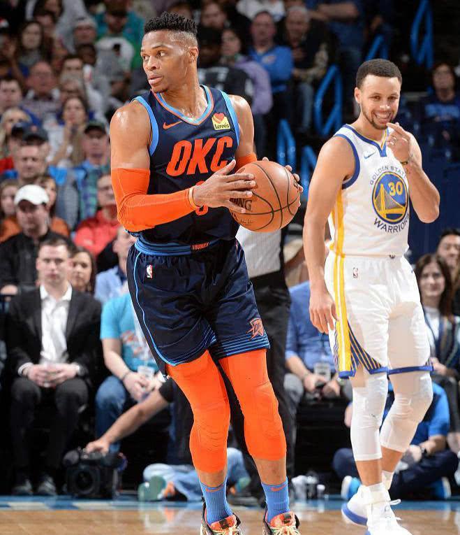 开云官网-勇士连胜拉射手，并锁定西南区第一的简单介绍