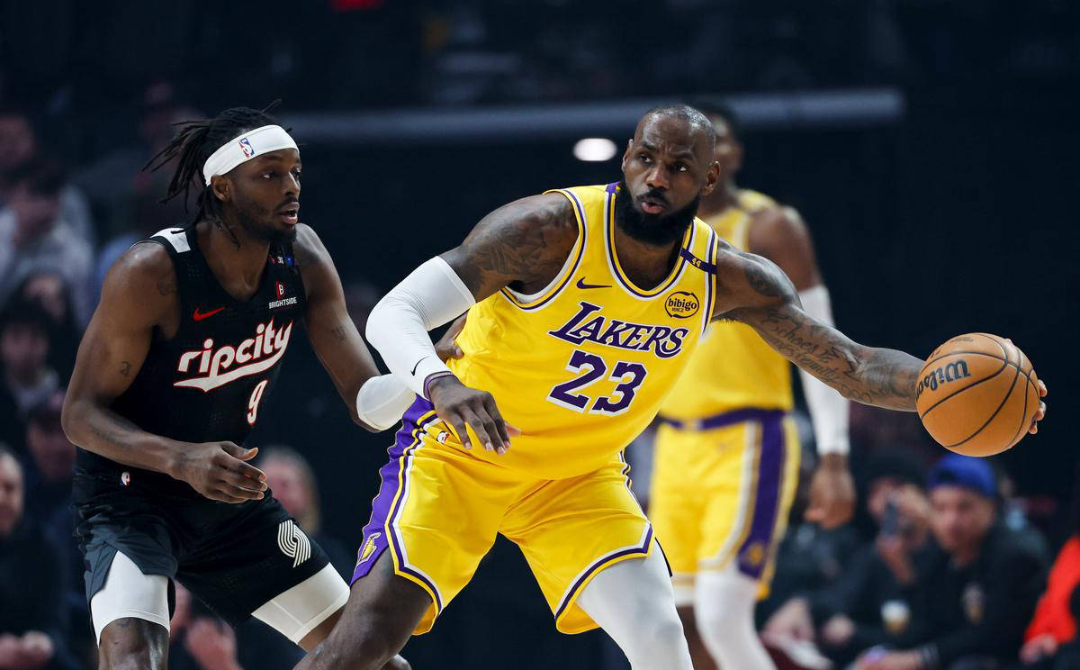 开云体育在线-快船队成功逆转，逼平湖人队