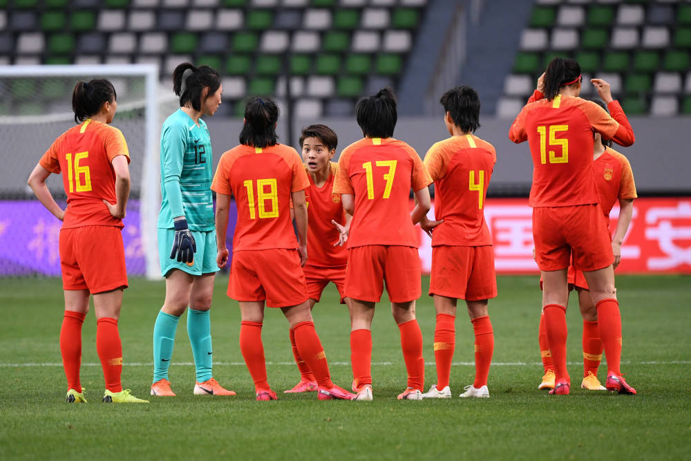 日本女足队赢得关键比赛,晋级半决赛 日本女足队赢得关键比赛,晋级半决赛