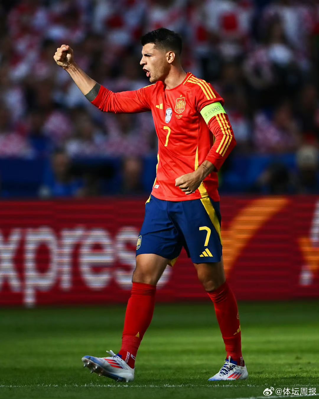 西班牙足球队晋级为队史最佳强