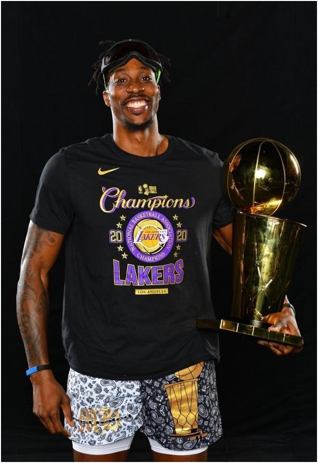 黄蜂签下霍华德,增强内线力量 黄蜂签下霍华德,增强内线力量