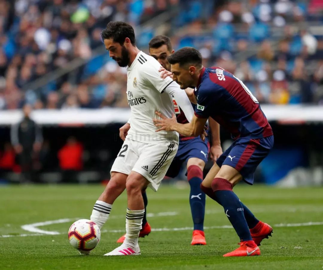 赫雷斯主场1比2落败于皇马，遭受失利