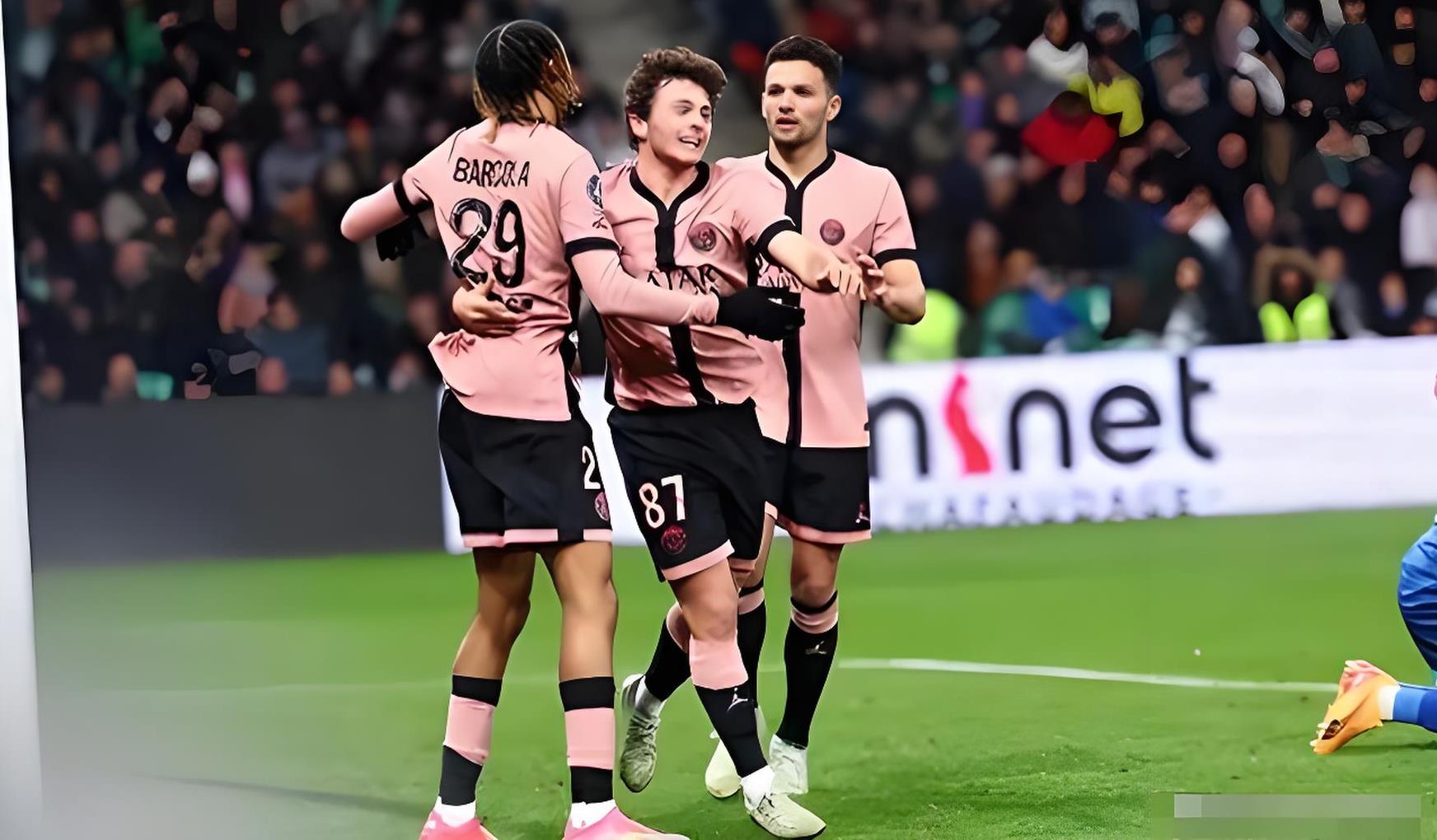 豪门队伍在欧预赛中展现实力,瞩目焦点 豪门队伍在欧预赛中展现实力,瞩目焦点