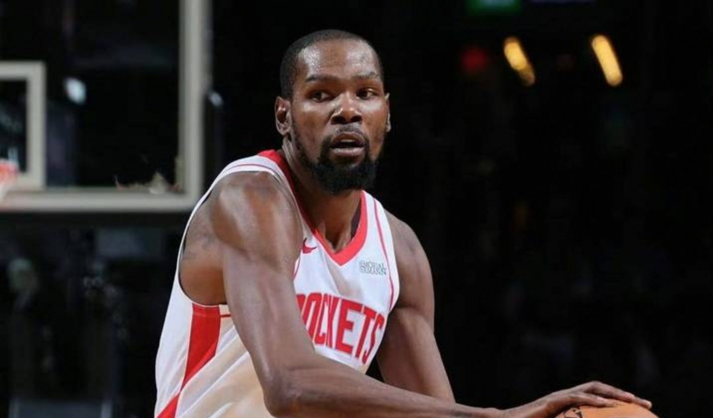 巴西男篮爆冷雄鹿B队,杜兰特送出助攻 巴西男篮爆冷雄鹿B队,杜兰特送出助攻