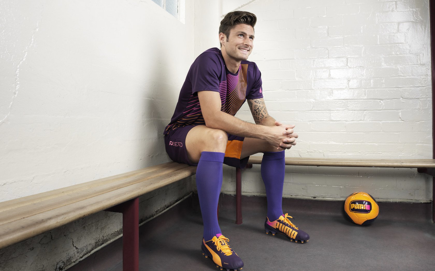 开云体育app-孔德的铁肩，当领袖用血肉浇筑胜利之路