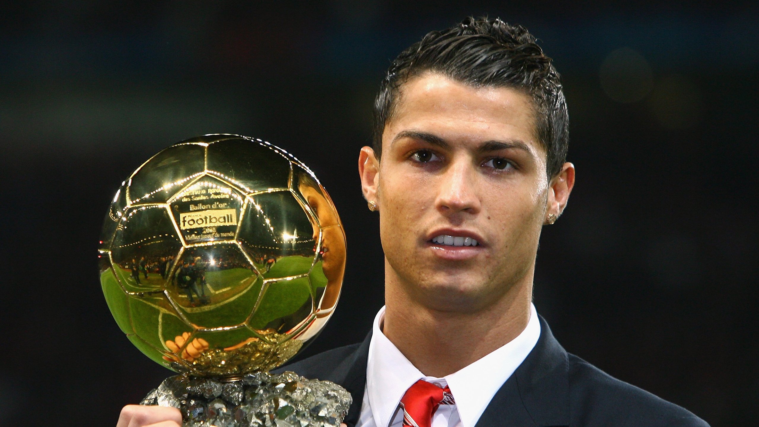 唯一输掉的战斗,是唯一的胜利,德约科维奇与一座城市的光荣和解